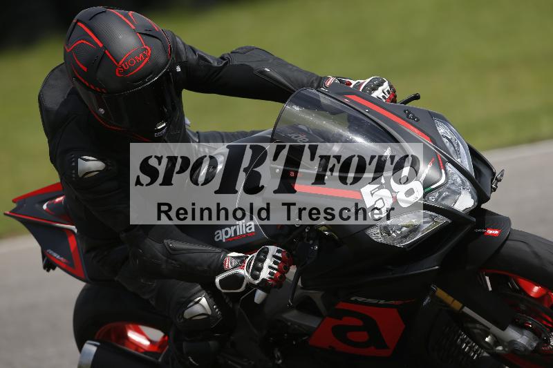 /Archiv-2024/29 12.06.2024 MOTO.CH Track Day ADR/Gruppe blau/58